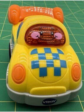 VTech Go Go Smart Wheels Yellow Race Car Riley Restless Tested Works!